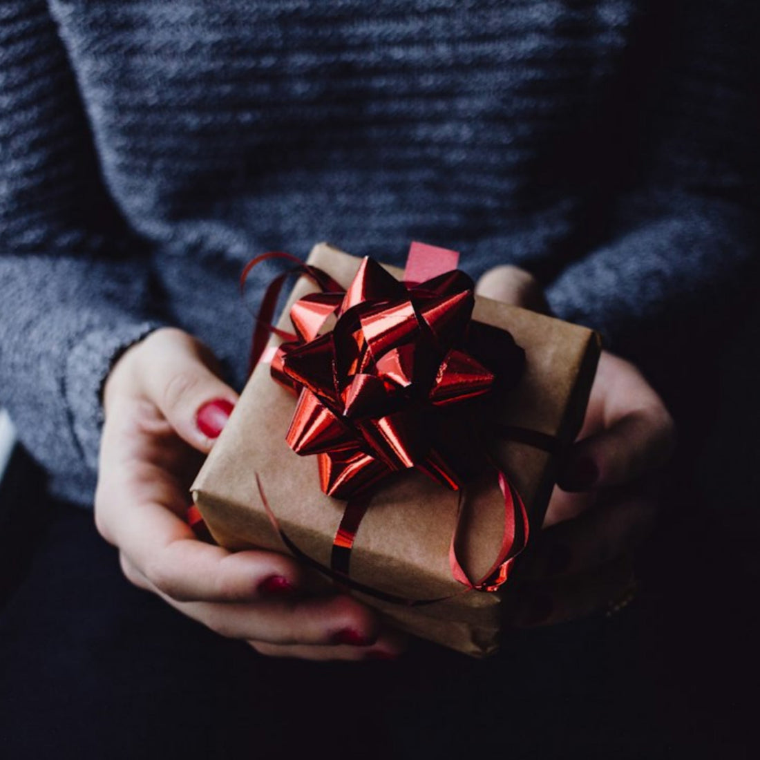 Merry & Bright Ritual Box — Small Box with body butter, sugar polish and coco soy candle